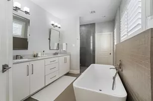 813 Ashland St, Houston, TX 77007 - Photo 23