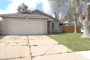 13919 Tower Point Dr, Sugar Land, TX 77498 - Photo 1