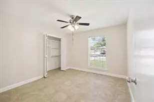 942 Seagate Ln, Houston, TX 77062 - Photo 7