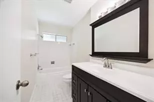942 Seagate Ln, Houston, TX 77062 - Photo 9