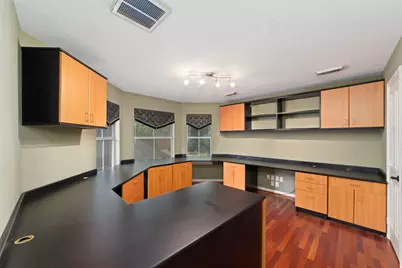 12155 Auburn Hills Drive, Tomball, TX 77377 - Photo 11