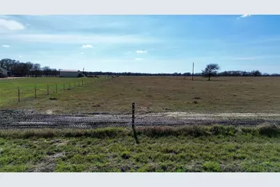 2760 County Road 117, Giddings, TX 78942 - Photo 5