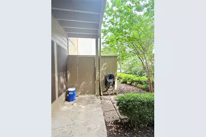 2100 Tanglewilde Street #537, Houston, TX 77063 - Photo 13