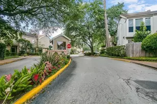 2100 Tanglewilde St, Houston, TX 77063 - Photo 3