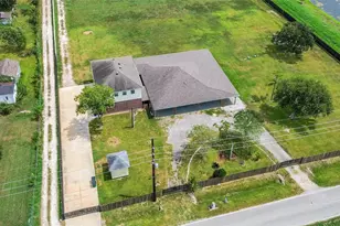 3115 County Rd 58, Manvel, TX 77578 - Photo 3