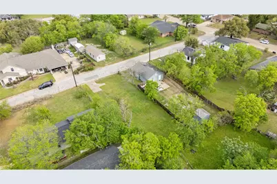 911 Hall Street, Bryan, TX 77803 - Photo 7