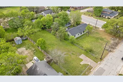 911 Hall Street, Bryan, TX 77803 - Photo 3