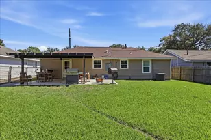 2308 Detroit Ave, Nederland, TX 77627 - Photo 21
