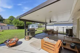 2308 Detroit Ave, Nederland, TX 77627 - Photo 19