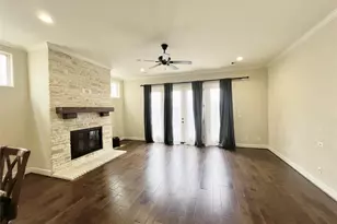1315 Asbury St, Houston, TX 77007 - Photo 7