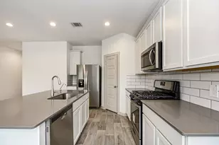 525 Hunter Grv Ln, China, TX 77613 - Photo 5