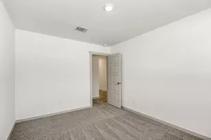 525 Hunter Grv Ln, China, TX 77613 - Photo 15