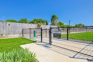 5403 Camaguey St, Houston, TX 77023 - Photo 31