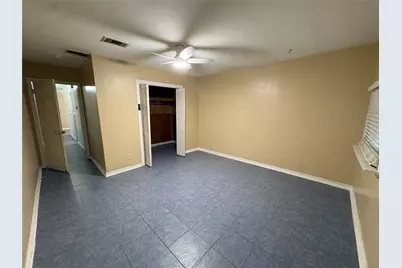 106 Barracuda Avenue, Galveston, TX 77550 - Photo 17