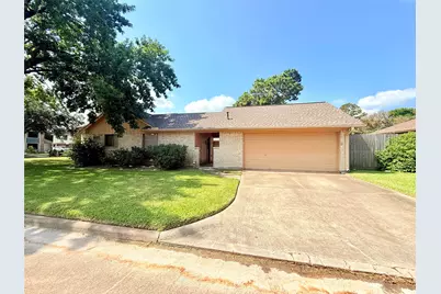 2702 S Pine Hill Drive, Pearland, TX 77581 - Photo 3