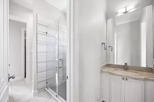 9761 Westview Dr, Houston, TX 77055 - Photo 23