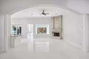 9761 Westview Dr, Houston, TX 77055 - Photo 5