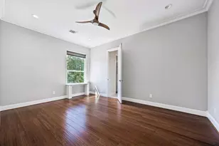 9761 Westview Dr, Houston, TX 77055 - Photo 25