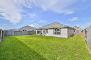 2621 Mackinac Bay Dr, Texas City, TX 77568 - Photo 5
