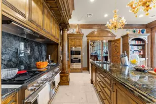 6 W Rivercrest Dr, Houston, TX 77042 - Photo 9