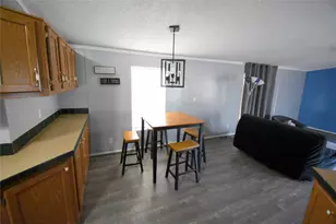 2 Lakeview Ln, Huntsville, TX 77340 - Photo 5