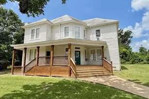 1403 14th St, Huntsville, TX 77340 - Photo 1