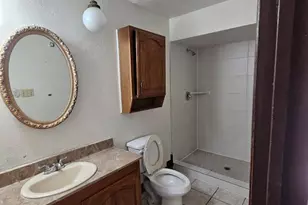 5643 Condon Ln, Houston, TX 77053 - Photo 5