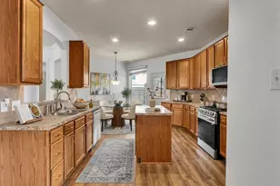 9915 Valance Way, Conroe, TX 77385 - Photo 3