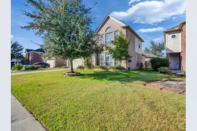 9915 Valance Way, Conroe, TX 77385 - Photo 3