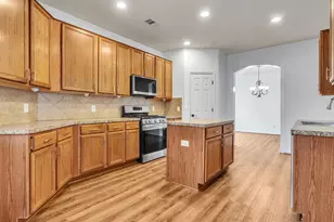 9915 Valance Way, Conroe, TX 77385 - Photo 15