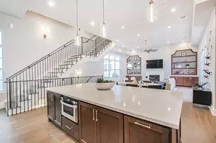 129 Arnold St, Houston, TX 77007 - Photo 9