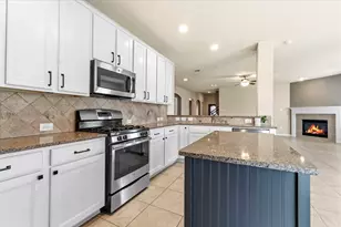 22206 Wenbury Dr, Tomball, TX 77375 - Photo 5