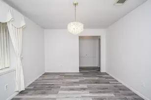 11915 N Hanworth Dr, Houston, TX 77031 - Photo 23