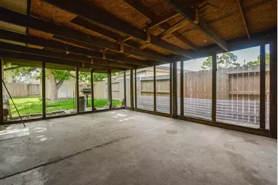 11915 N Hanworth Drive, Houston, TX 77031 - Photo 33