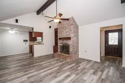 11915 N Hanworth Drive, Houston, TX 77031 - Photo 5