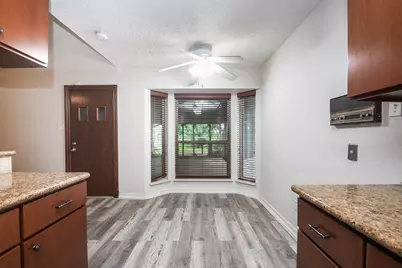 11915 N Hanworth Drive, Houston, TX 77031 - Photo 13