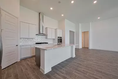 13415 Golden Isle Drive, Texas City, TX 77568 - Photo 11