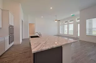 13415 Golden Isle Dr, Texas City, TX 77568 - Photo 17