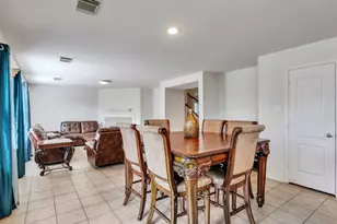 6902 Oleander Grove Way, Houston, TX 77049 - Photo 11
