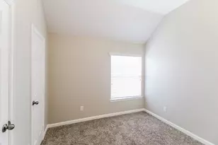 5705 Emerald Brook Ln, League City, TX 77573 - Photo 25