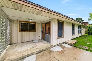 508 E Castle Harbour Dr, Friendswood, TX 77546 - Photo 27