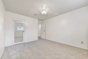 508 E Castle Harbour Dr, Friendswood, TX 77546 - Photo 23