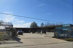 397 County Rd 379, Cleveland, TX 77328 - Photo 13