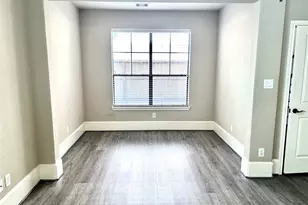 1049 W 22nd St, Houston, TX 77008 - Photo 29