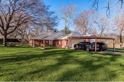 2203 Shannon Drive, Huntsville, TX 77320 - Photo 1