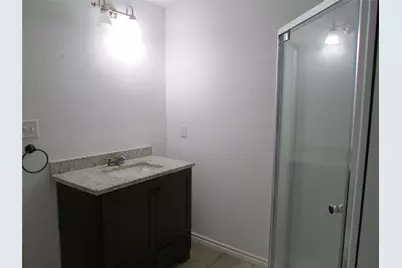 201 A&b W Mink St, Willis, TX 77378 - Photo 9