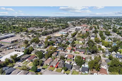 1227 Common Park Drive, Houston, TX 77009 - Photo 23