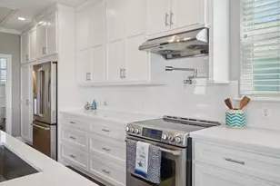 25114 Sausalito Dr, Galveston, TX 77554 - Photo 21