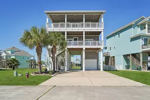 25114 Sausalito Dr, Galveston, TX 77554 - Photo 1