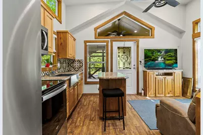 709 Alta Vista Drive, Livingston, TX 77351 - Photo 11